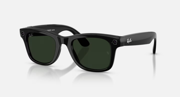 Ray-Ban Meta Wayfarer (Gen 2) fényes fekete AI szemüveg zöld Transitions® lencsékkel