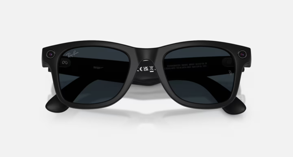 Ray-Ban Meta Wayfarer (Gen 2) Matte Black AI Glasses with Grey Transitions® Lenses - Kép 5